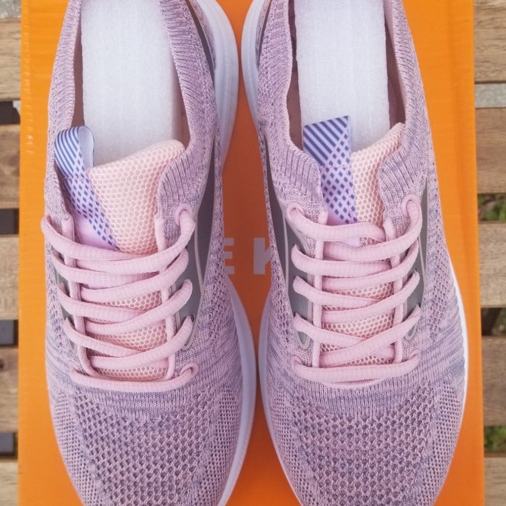 JEKO Women Pink Sport Shoes Size 9